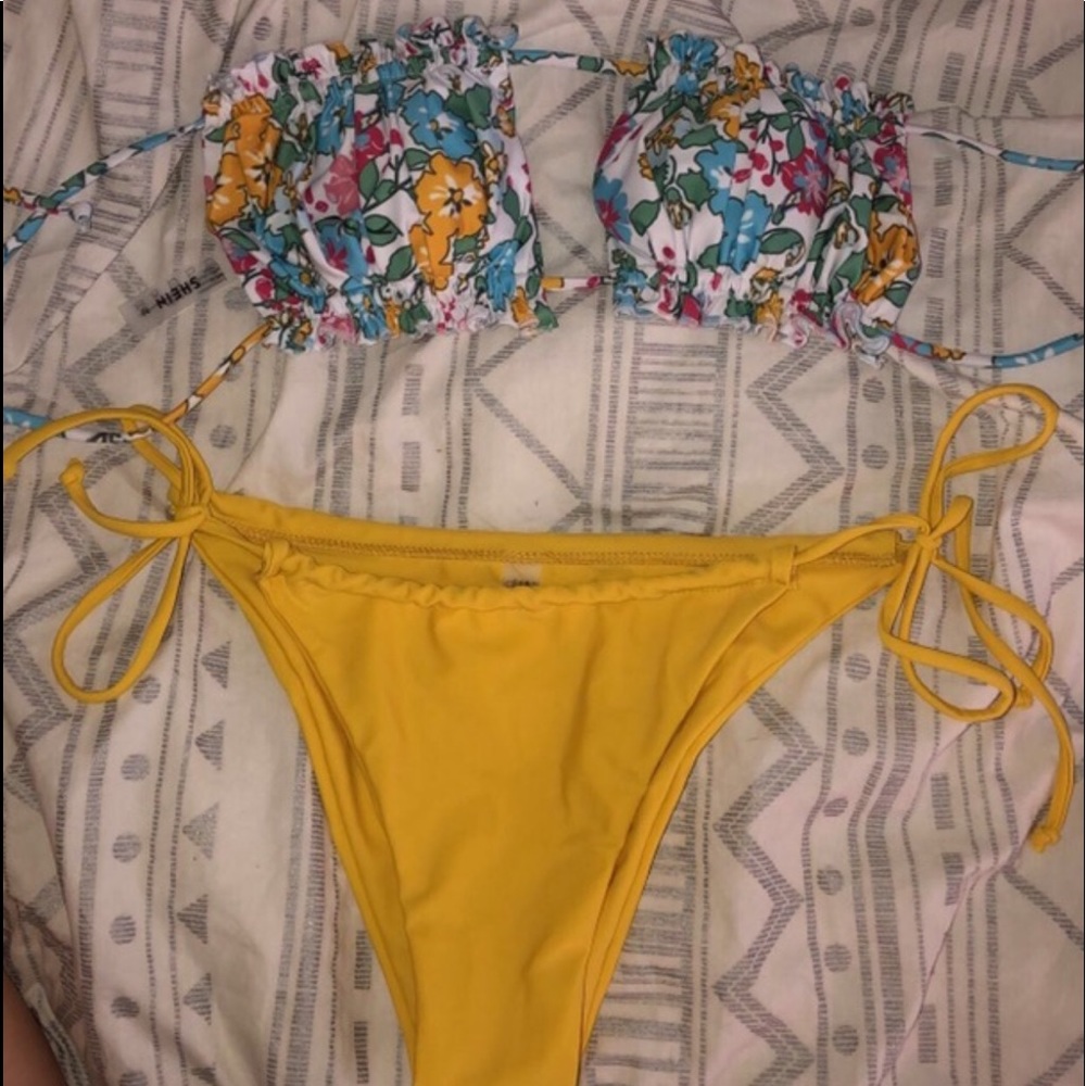 floral bikini